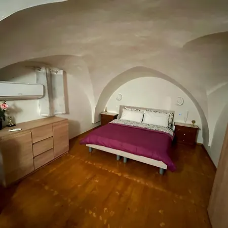 La Casa Sotto Il Castello! Carovigno